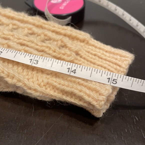 GAELTARRA Vintage 100% Pure New Wool Knitted Cardigan Absolutely Darling - Picture 12 of 13